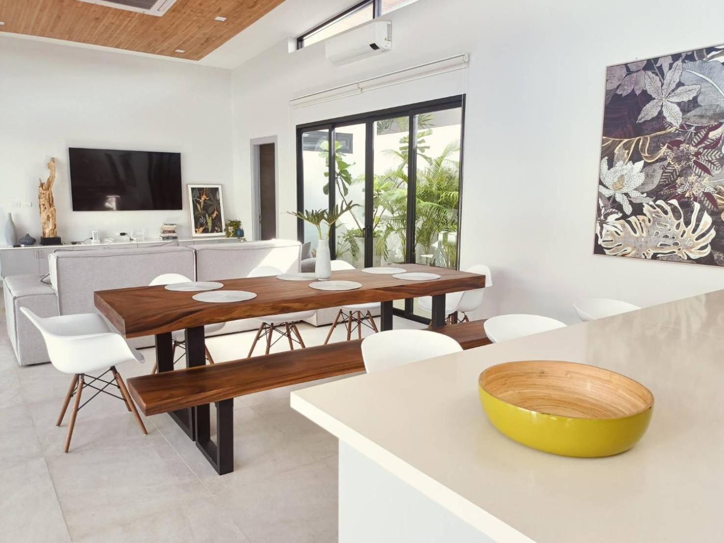 Villa Fully Renovated Pool 4br Bangtao And Layan In Cheong Thalea, *